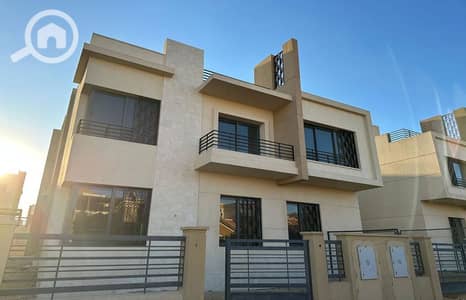 3 Bedroom Villa for Sale in Sheikh Zayed, Giza - WhatsApp Image 2024-06-03 at 11.25. 11 AM (1)_1400x900. jpg