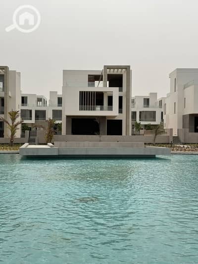 4 Bedroom Villa for Sale in 6th of October, Giza - WhatsApp Image 2024-10-22 at 1.03. 27 PM. jpeg