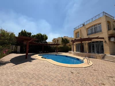 فیلا 3 غرف نوم للبيع في مدينة الشروق، القاهرة - Fully Furnished Luxury Villa in Shorouk 2000 Compound for Sale