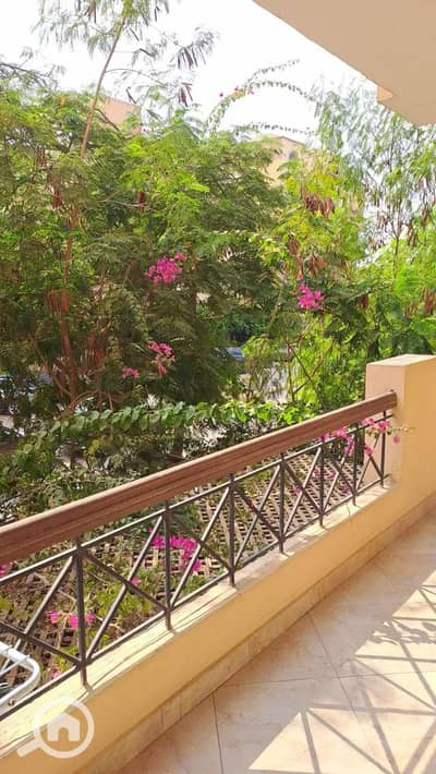 شقة 3 غرف نوم للبيع في الشيخ زايد، الجيزة - صورة واتساب بتاريخ 1447-02-06 في 17.17. 36_39acbb8d. jpg