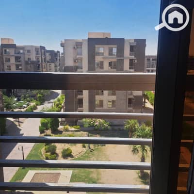 3 Bedroom Flat for Sale in Sheikh Zayed, Giza - 9a8e28c2-2cfe-41d8-8093-5aacdff8c623. jpeg