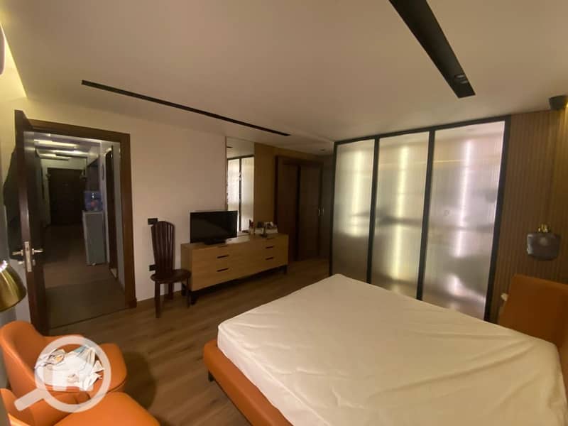 9 0f5288be-8dde-4345-a2e3-7b92d902f4d7. jpg