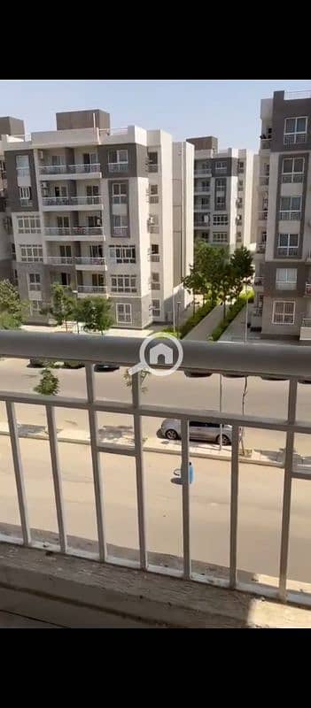3 Bedroom Apartment for Sale in Madinaty, Cairo - للبيع بمدينتي شقه 107م فيb12موقع مميز قريبا للخدمات