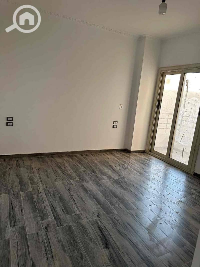 4 2d392253-f2ac-435a-abad-84cca8dcad84. jpg