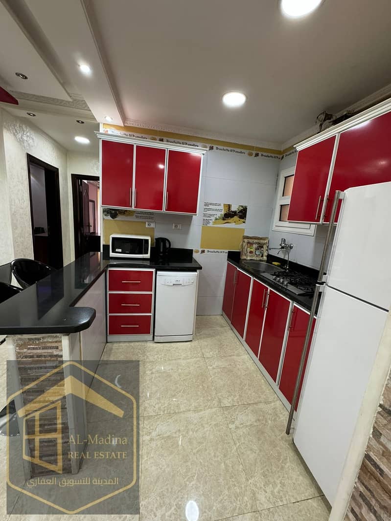 9 d4b0aadc-bf65-4d45-a8b1-d8569b786e26. jpg