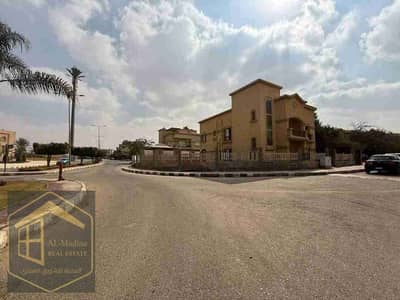 5 Bedroom Villa for Sale in New Cairo, Cairo - IMG-20250218-WA0005. jpg