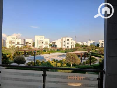 5 Bedroom Villa for Sale in Shorouk City, Cairo - f7757e72-48dd-44f8-a8d2-a6cfcfe743a8. jpg