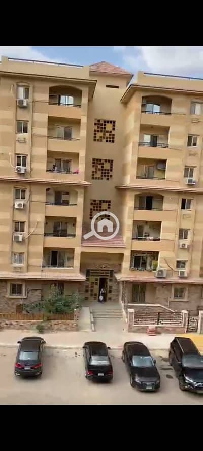 3 Bedroom Flat for Sale in Nasr City, Cairo - c138c0b8-9efc-4f91-8c52-3b53df72651f. jpg