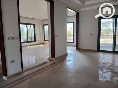 4 Bedroom Villa for Sale in Shorouk City, Cairo - WhatsApp Image 2025-02-23 at 12.54. 32_74fa022b. jpg