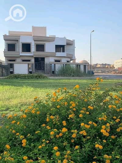 3 Bedroom Flat for Sale in Sheikh Zayed, Giza - 495334682_2128441540950079_8949925696025380742_n. jpg