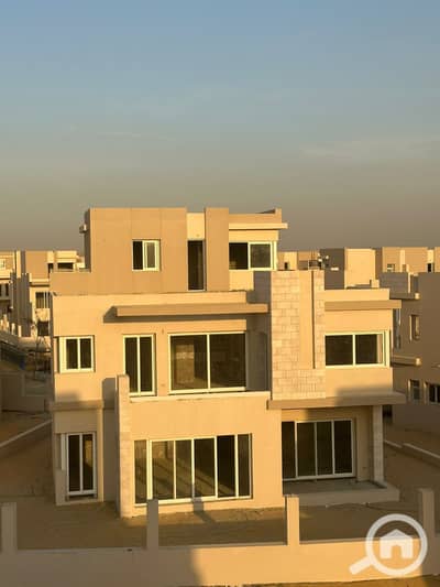 تاون هاوس 4 غرف نوم للبيع في 6 أكتوبر، الجيزة - IMG-20250204-WA0840. jpg