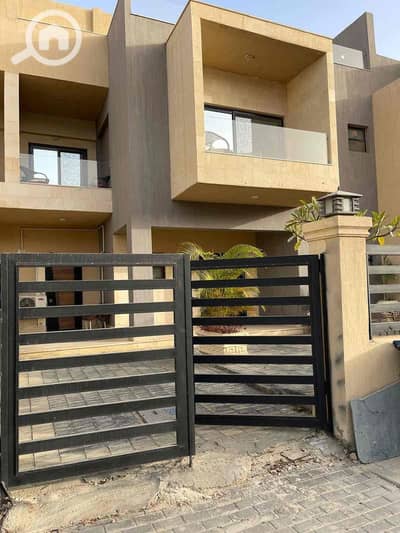 4 Bedroom Townhouse for Sale in Sheikh Zayed, Giza - IMG_6167. jpg