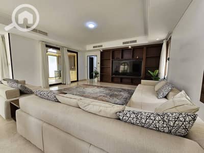 4 Bedroom Flat for Sale in New Cairo, Cairo - 502916865_122136253916701229_5897198357841277588_n. jpg
