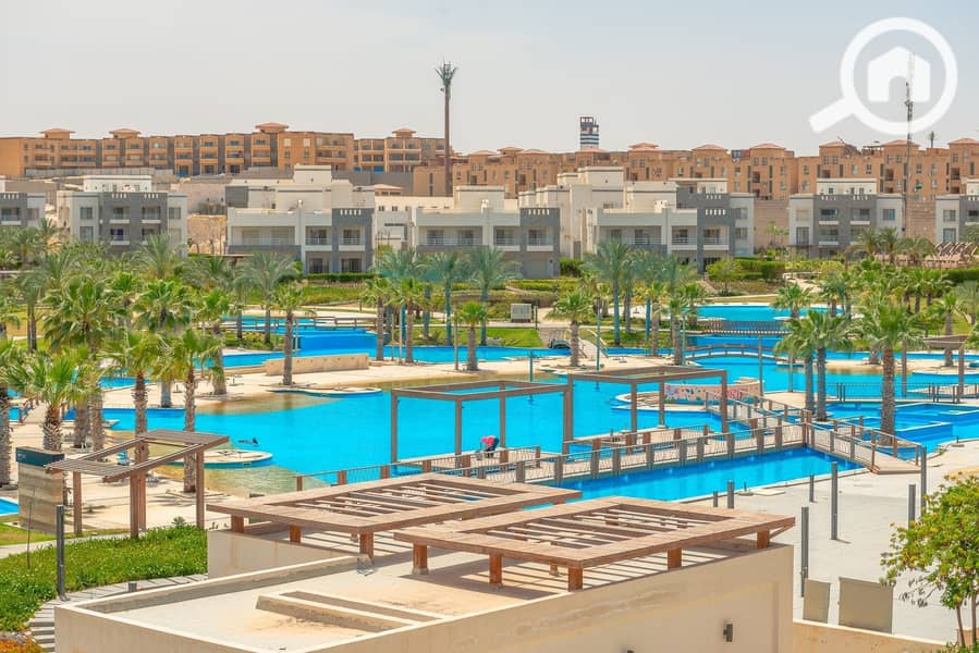 2 amwaj-resort. jpg