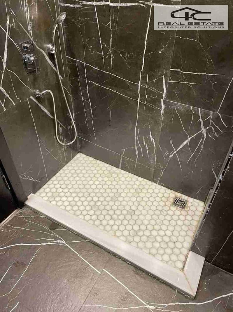 9 1000399189. jpg