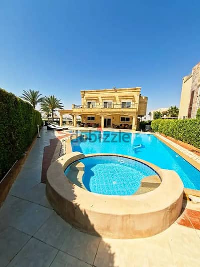 5 Bedroom Villa for Rent in North Coast, Matruh - Elegant Palace for Daily rent first row of lack Marina 5 lesan elwzara