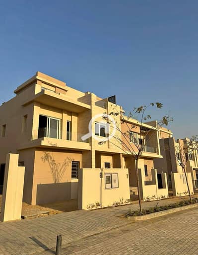 تاون هاوس 3 غرف نوم للبيع في 6 أكتوبر، الجيزة - WhatsApp Image 2025-07-10 at 13.01. 43_1f0f3571. jpg