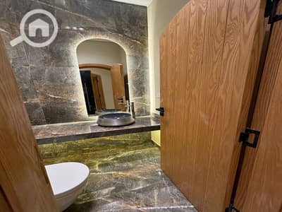 5 Bedroom Townhouse for Sale in 6th of October, Giza - WhatsApp Image 2024-11-24 at 4.03. 23 PM (1). jpeg