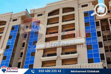 شقة 3 غرف نوم للبيع في سموحة، الإسكندرية - 01. jpg