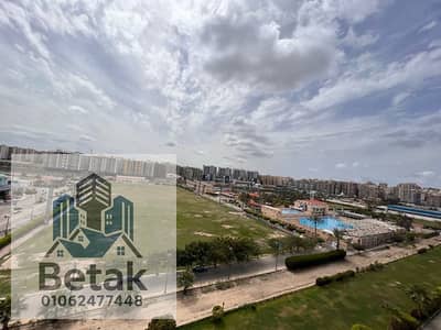 فلیٹ 3 غرف نوم للايجار في سموحة، الإسكندرية - للايجار240م تراس سموحة بيتك فى النادى سموحة