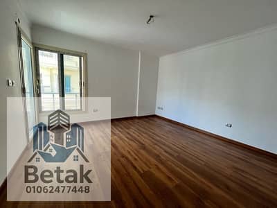4 Bedroom Apartment for Sale in Smoha, Alexandria - فرصة شقة للبيع ازهار السرايا 200م ش فوزى معاز٣غرف -سموحه