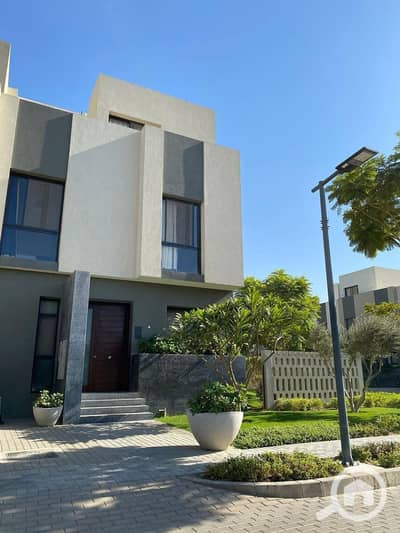 4 Bedroom Villa for Sale in Shorouk City, Cairo - 460624848_122189071070202336_1387939177244463694_n. jpg