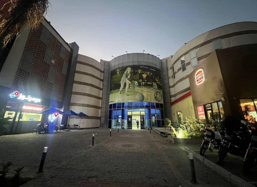 فرصة محل للإيجار بمول سكاي بلازا الشروق من المالك مباشرة بدون عمولة فرصة محل للإيجار بمول سكاي بلازا الشروق من المالك مباشرة بدون عمولة