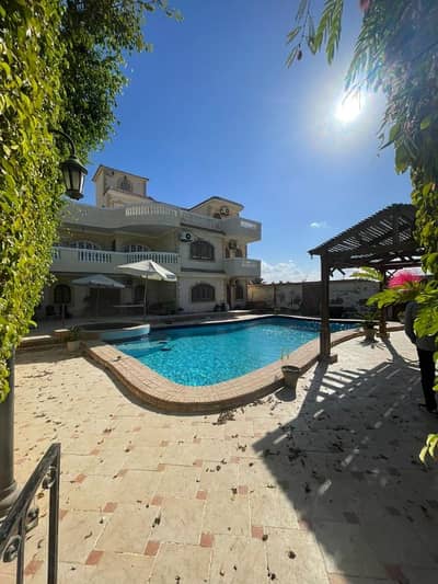 4 Bedroom Villa for Sale in Borg al-Arab, Alexandria - فيلا برج العرب منطقة القاسميه بجوار كنج هايتس مفروشه ومكيفه بالكامل