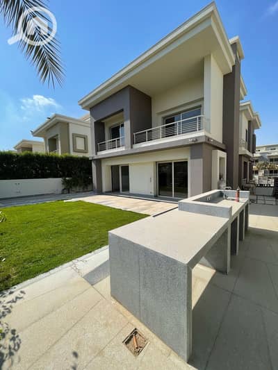 4 Bedroom Villa for Sale in New Cairo, Cairo - 836b171a-f4c4-4173-a86b-281fcaf92ded. jpg
