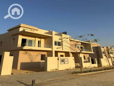 تاون هاوس 3 غرف نوم للبيع في 6 أكتوبر، الجيزة - 915962f5-52b1-421b-9041-72b2f5087949. png