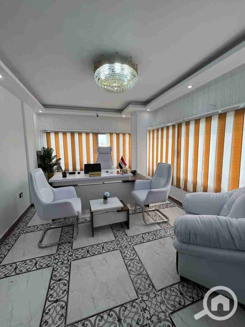 6 1ed5a5b9-840b-480b-bf98-ee8db2cd82ee-1_all_4300. jpg