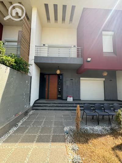 3 Bedroom Villa for Sale in Madinaty, Cairo - 53617351-fc6b-4500-88b9-67732fdd6924. jpeg