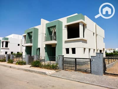 3 Bedroom Villa for Sale in Madinaty, Cairo - 255700969_1083686832423565_3343637278792514882_n. jpg