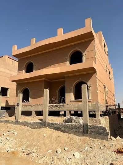 فیلا 4 غرف نوم للبيع في 6 أكتوبر، الجيزة - للبيع فيلا ستاند ألون بالشيخ زايد بسعر مميز