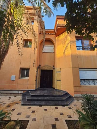 5 Bedroom Villa for Sale in New Cairo, Cairo - فيلا ضخمه بسعر لن يتكرر