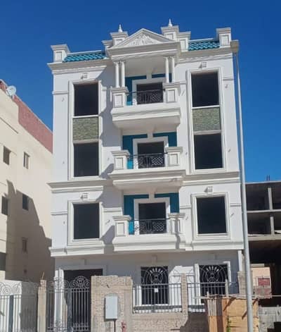 Residential Land for Sale in 6th of October, Giza - عمارة للبيع