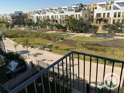 3 Bedroom Flat for Sale in Sheikh Zayed, Giza - vye sodi. jpg