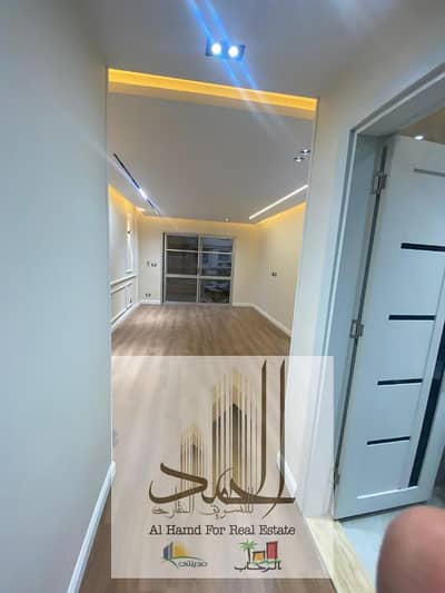 3 Bedroom Apartment for Sale in Madinaty, Cairo - مدينتي 3نوم تشطيب قصور هالي لوكس بحري وايد جاردن