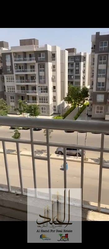 3 Bedroom Apartment for Sale in Madinaty, Cairo - للبيع بمدينتي شقه 107م فيb12موقع مميز قريبا للخدمات