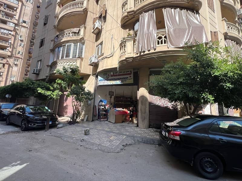 محل للايجار واجهه ٣ ابواب بسموحه بجوار مدرسه سموحه للغات محل للايجار واجهه ٣ ابواب بسموحه بجوار مدرسه سموحه للغات