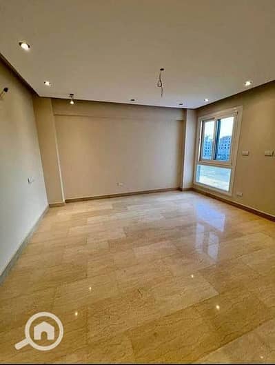 شقة 2 غرفة نوم للبيع في شيراتون، القاهرة - 491744920_681579768135526_370984088986323856_n. jpg