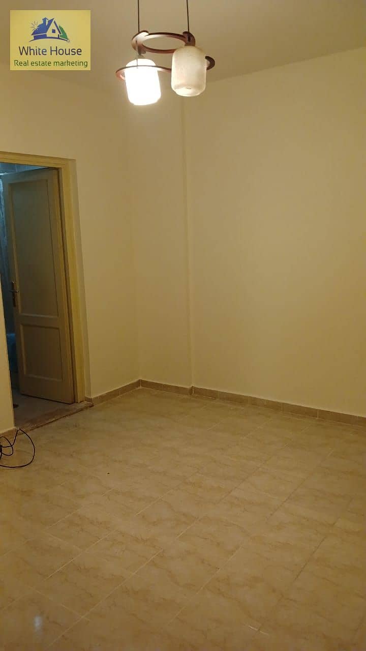 4 8c1250d2-e3bb-4170-95c0-634069caf81d. jpg