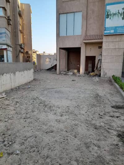 Retail for Sale in Sheikh Zayed, Giza - محل للبيع في بفرلي هيلز