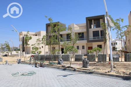 توين هاوس 4 غرف نوم للبيع في الشيخ زايد، الجيزة - e297a19f-1020-41e7-a84c-ef86eedaa55f. jpg