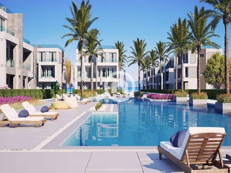 6 Swimming-pool-in-La-Vista-Topaz. jpg