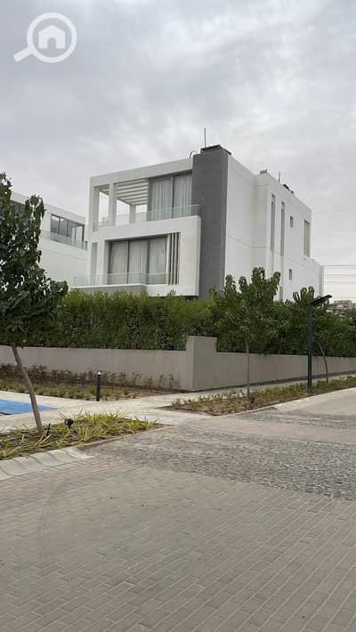 4 Bedroom Villa for Sale in 6th of October, Giza - IMG-20250810-WA0027. jpg