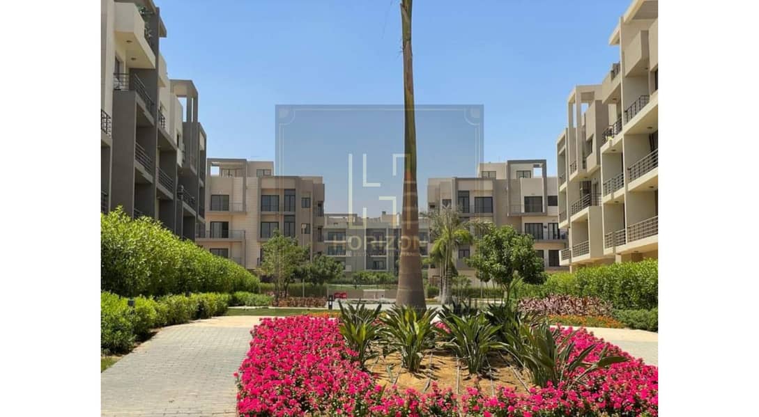 6 فيفث سكوير المراسم التجمع الخامس. jpg