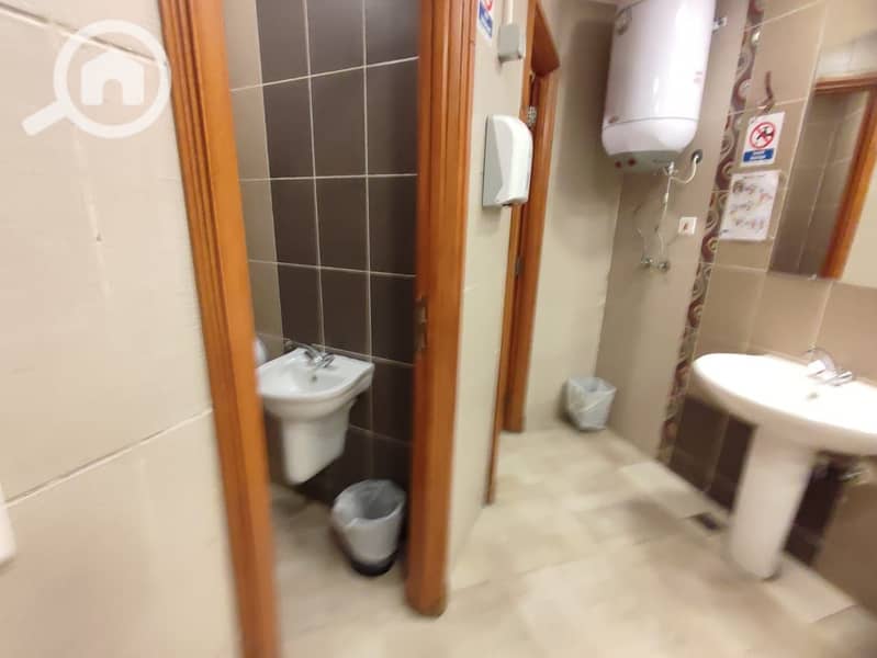 19 1000657889. jpg