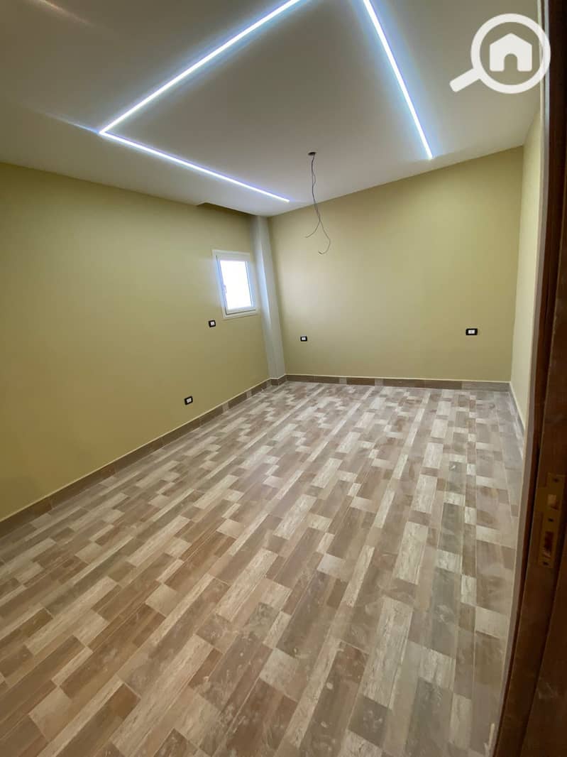 4 18ddc2bd-543a-4966-bd06-66faf4b4d1f0. jpg