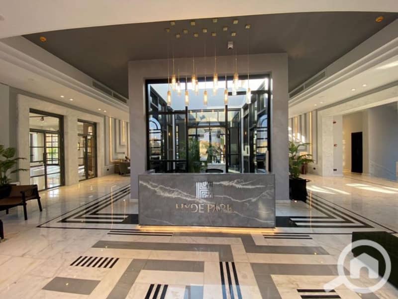 8 Hyde park new cairo live photos _page-0024. jpg